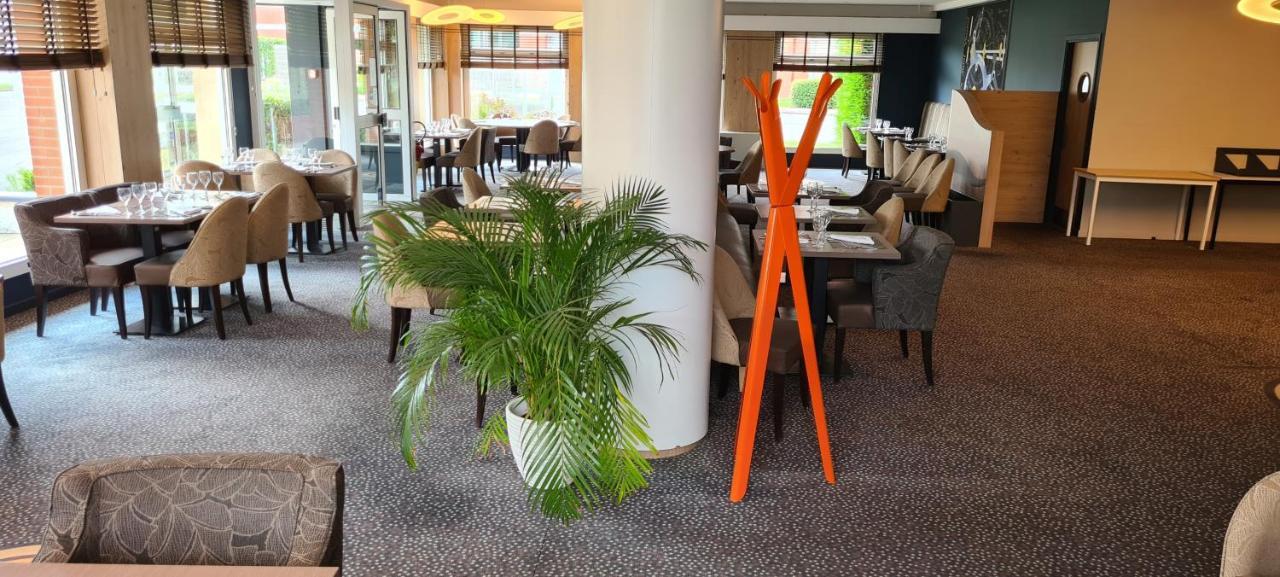 Hostellerie Saint Vincent Beauvais Aeroport Esterno foto