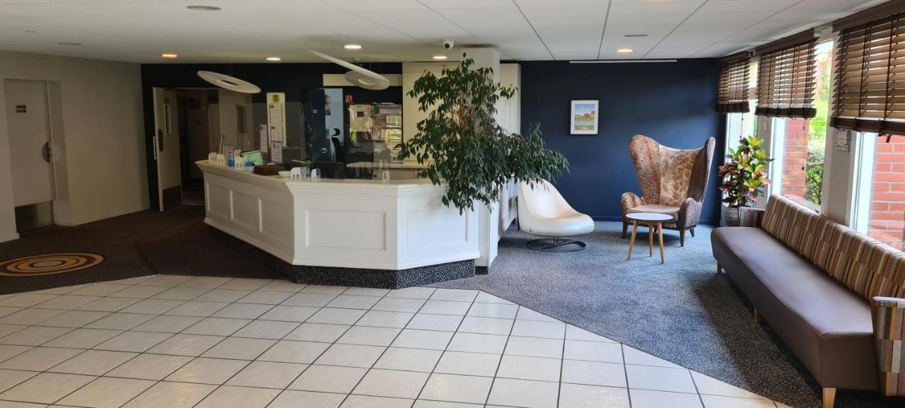 Hostellerie Saint Vincent Beauvais Aeroport Esterno foto