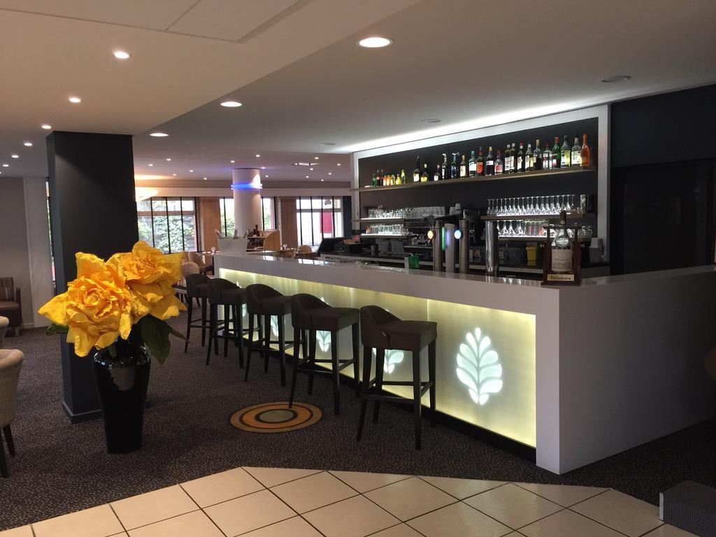 Hostellerie Saint Vincent Beauvais Aeroport Esterno foto
